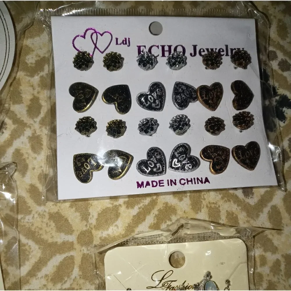 Surprise 🫢 Earring bundle
